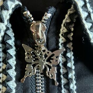 Black and White Zippered Jacket with Butterfly Charm Pantsuit Set Size Large
